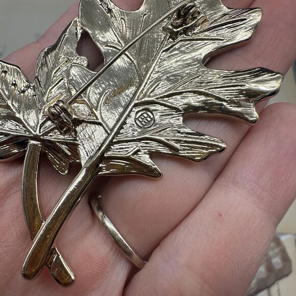 Vintage Anne Klein Enamel Fall Leaf Leaves Brooch Pin Fall Foliage Jewelry - Picture 3 of 4